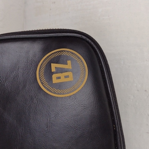 Swanky Badger Black Leather Like Men's Zip Around Sundries Shaving Travel Bag - Picture 2 of 13